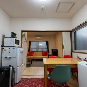 Almaz Place #205 アパート